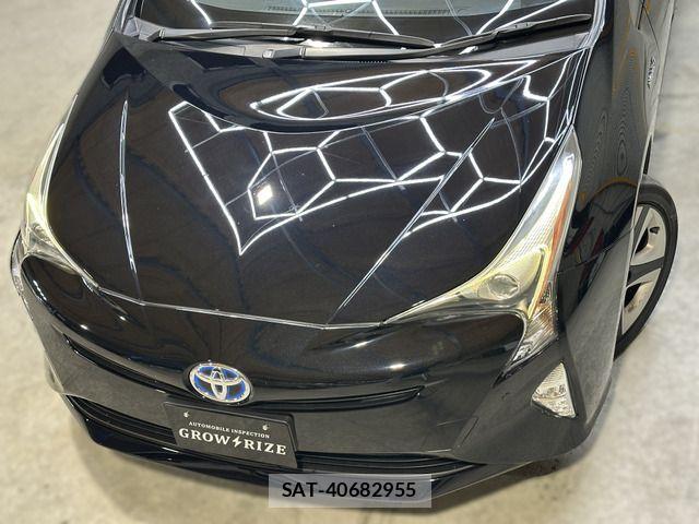 Toyota PRIUS 2016-01 7272745-18