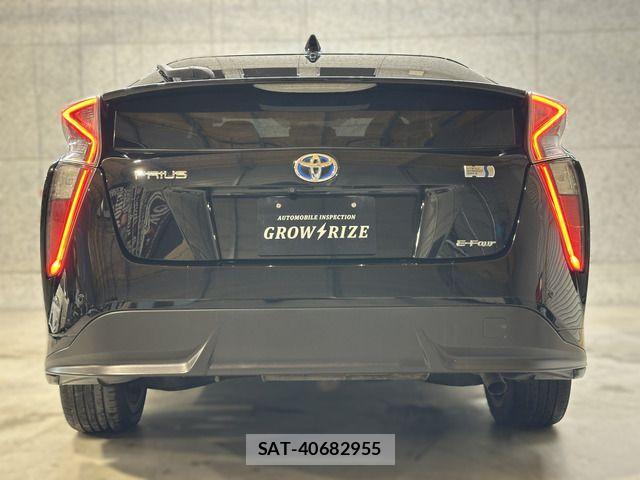 Toyota PRIUS 2016-01 7272745-5