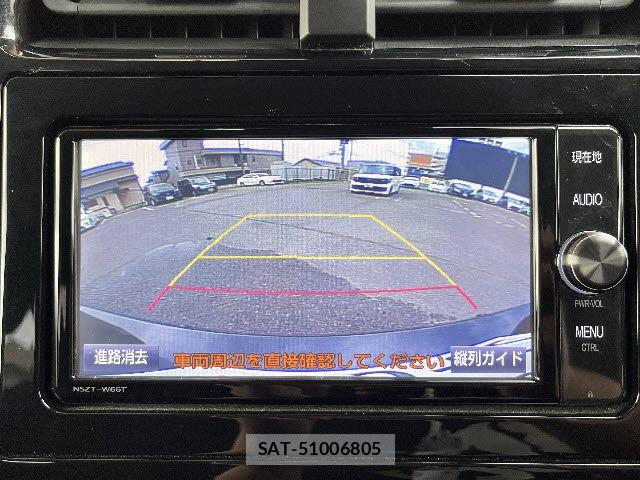Toyota PRIUS 2018-03 7272743-10