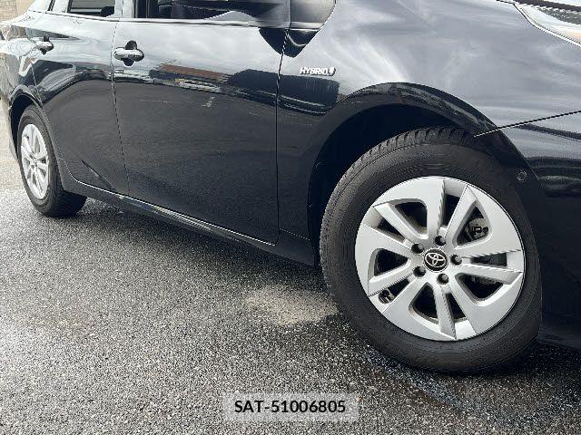 Toyota PRIUS 2018-03 7272743-26