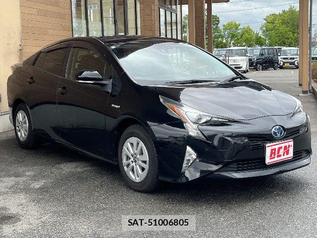 Toyota PRIUS 2018-03 7272743-6