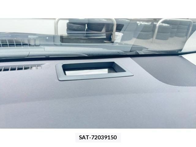 Toyota PRIUS 2020-06 7329498-21