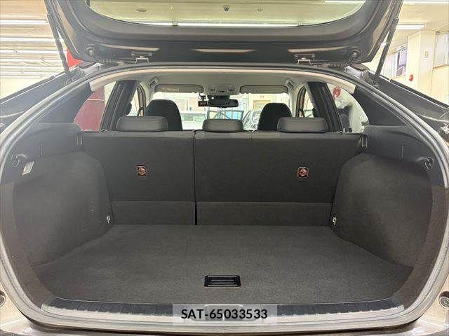 Toyota PRIUS 2016-06 7329512-10