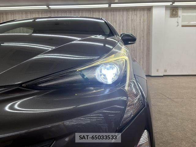 Toyota PRIUS 2016-06 7329512-12