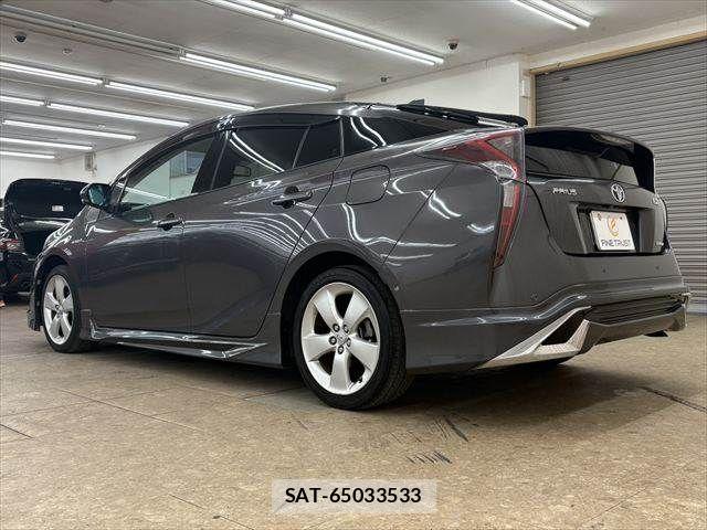 Toyota PRIUS 2016-06 7329512-20