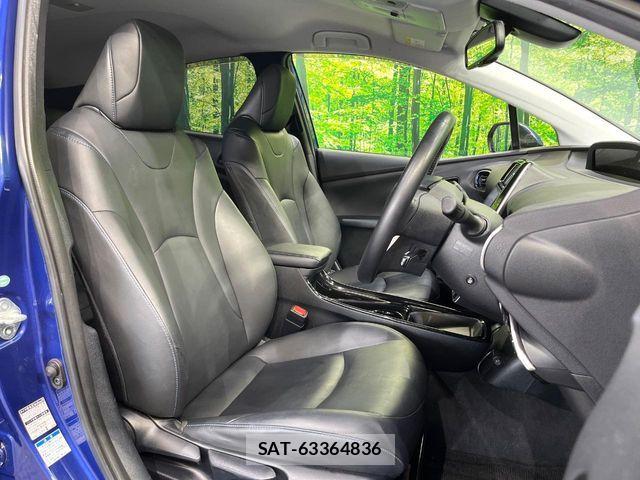 Toyota PRIUS 2016-08 7329499-9