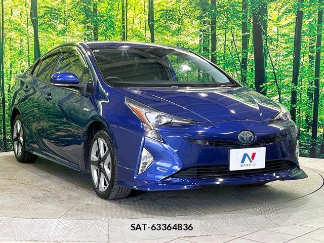 Toyota PRIUS 2016-08 7329499-16