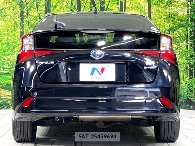 Toyota PRIUS 2019-09 7329491-15