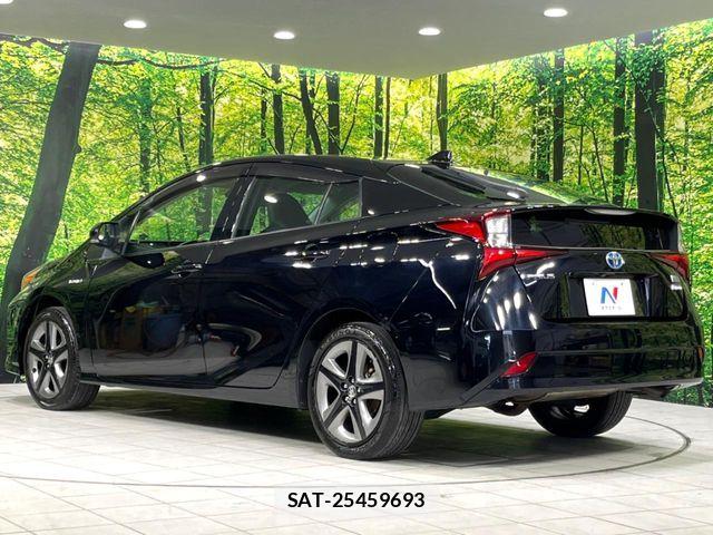 Toyota PRIUS 2019-09 7329491-17