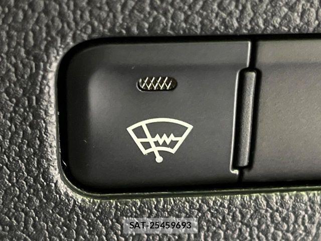 Toyota PRIUS 2019-09 7329491-6