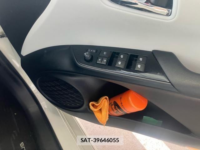 Toyota PRIUS 2016-05 7329500-13