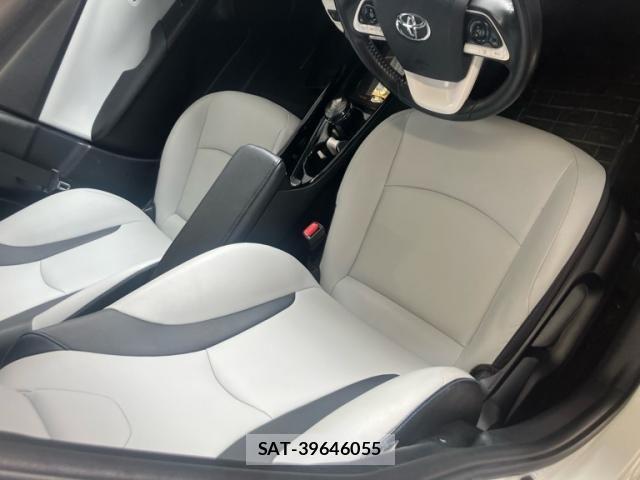 Toyota PRIUS 2016-05 7329500-14