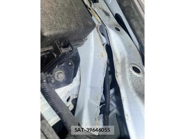 Toyota PRIUS 2016-05 7329500-28