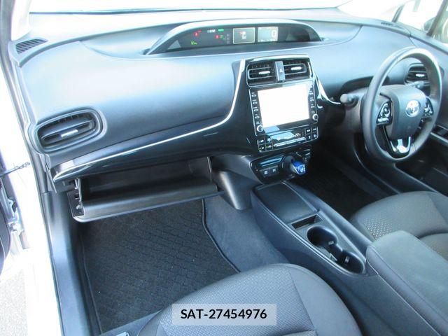 Toyota PRIUS 2023-01 7329511-11