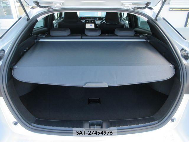 Toyota PRIUS 2023-01 7329511-15