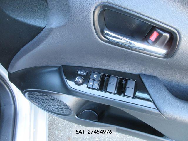 Toyota PRIUS 2023-01 7329511-25