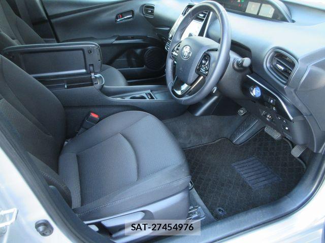 Toyota PRIUS 2023-01 7329511-26