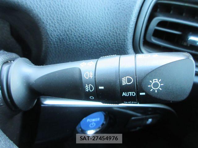 Toyota PRIUS 2023-01 7329511-27