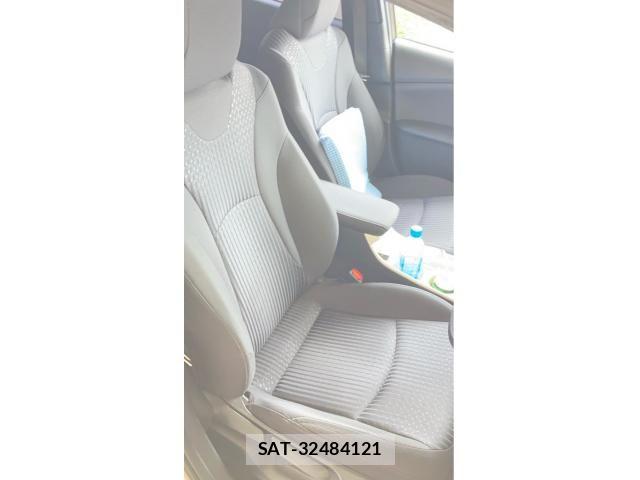 Toyota PRIUS 2016-03 7329519-13