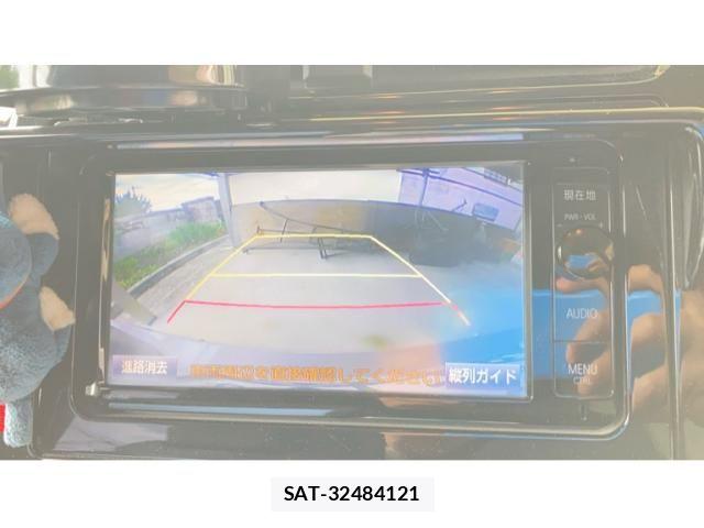 Toyota PRIUS 2016-03 7329519-18