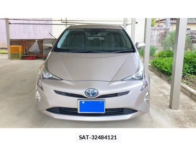 Toyota PRIUS 2016-03 7329519-1