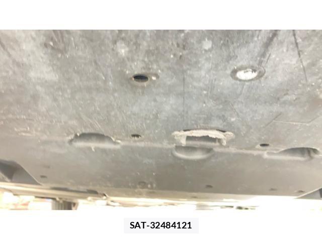 Toyota PRIUS 2016-03 7329519-3