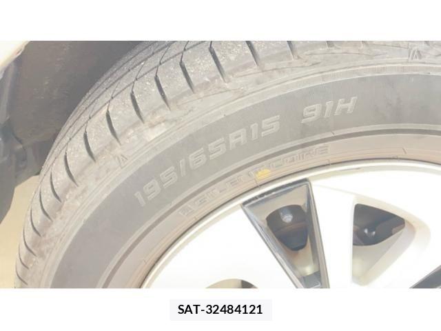 Toyota PRIUS 2016-03 7329519-5