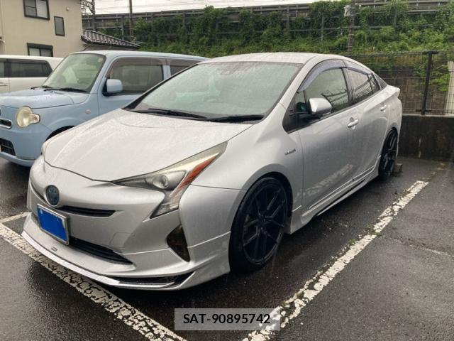 Toyota PRIUS 2016-02 7329515-0