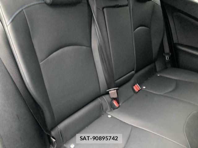 Toyota PRIUS 2016-02 7329515-13