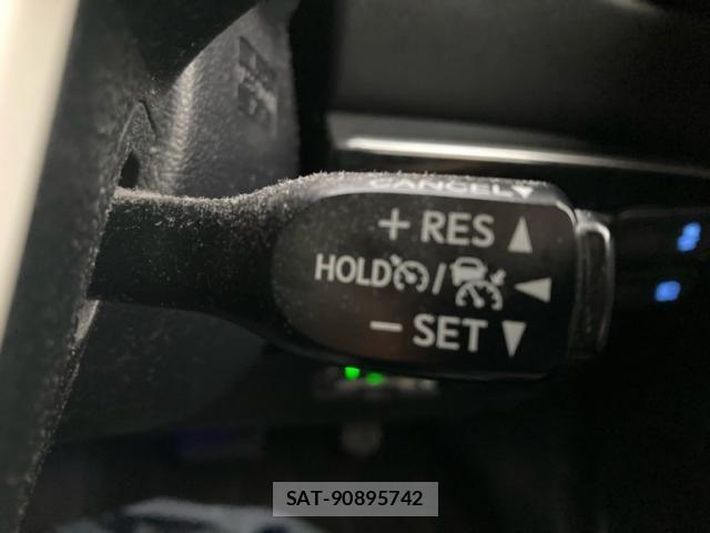 Toyota PRIUS 2016-02 7329515-17