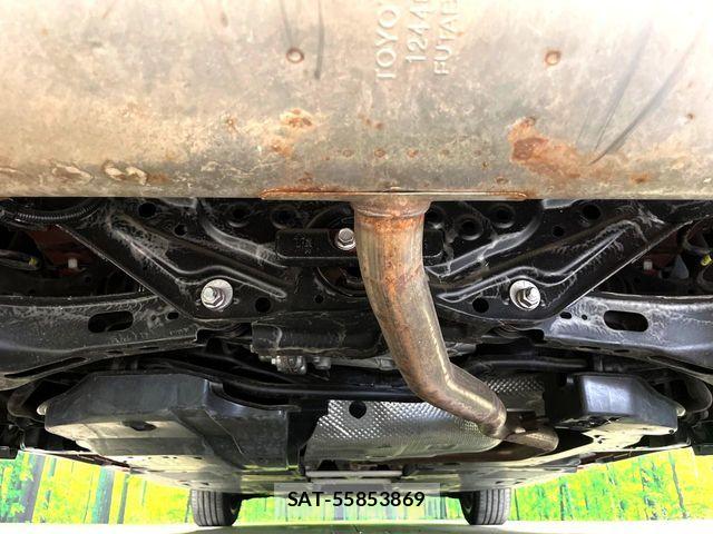 Toyota PRIUS 2025-04 7359405-18