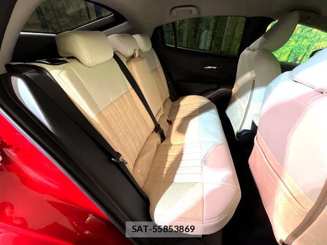 Toyota PRIUS 2025-04 7359405-8