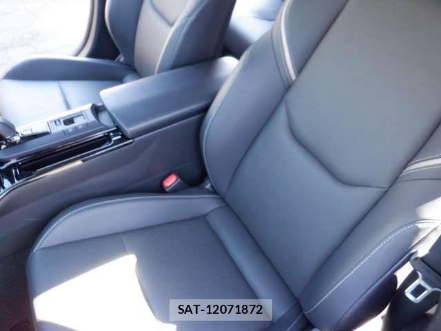 Toyota PRIUS 2023-05 7359404-9