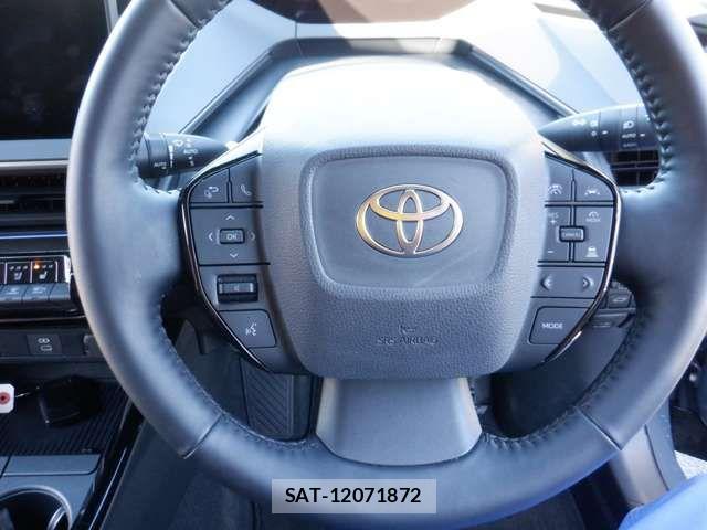 Toyota PRIUS 2023-05 7359404-13