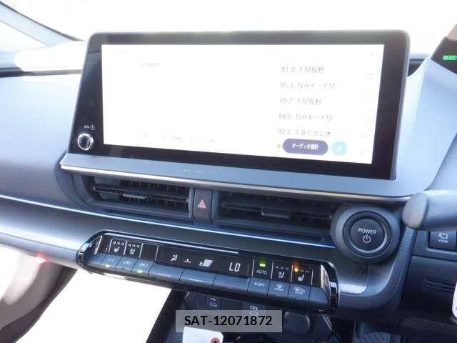 Toyota PRIUS 2023-05 7359404-16