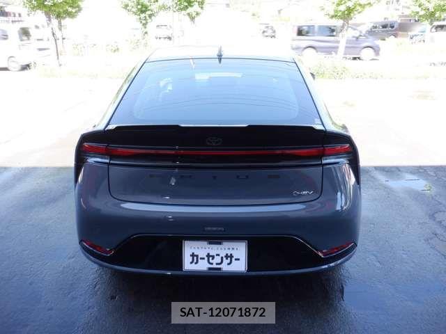 Toyota PRIUS 2023-05 7359404-3