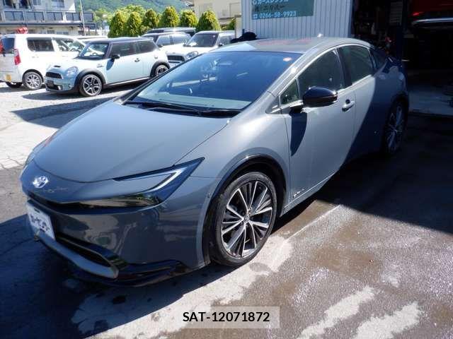 Toyota PRIUS 2023-05 7359404-5