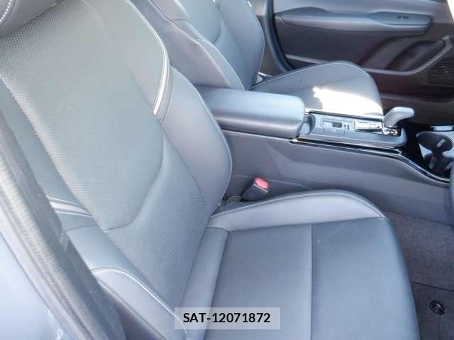 Toyota PRIUS 2023-05 7359404-8