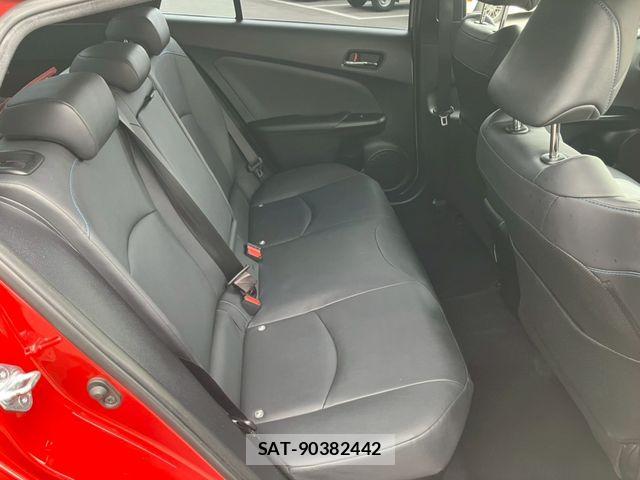 Toyota PRIUS 2016-01 7359413-11
