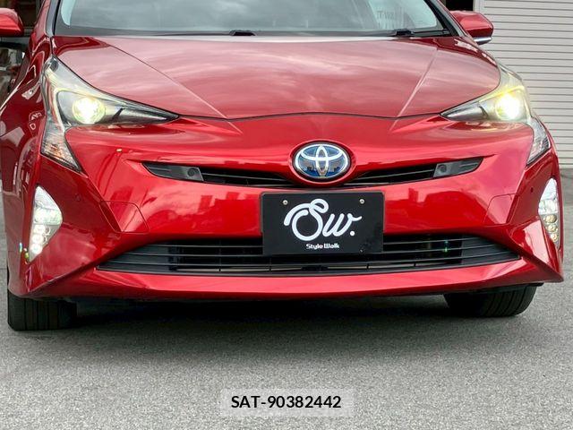 Toyota PRIUS 2016-01 7359413-27