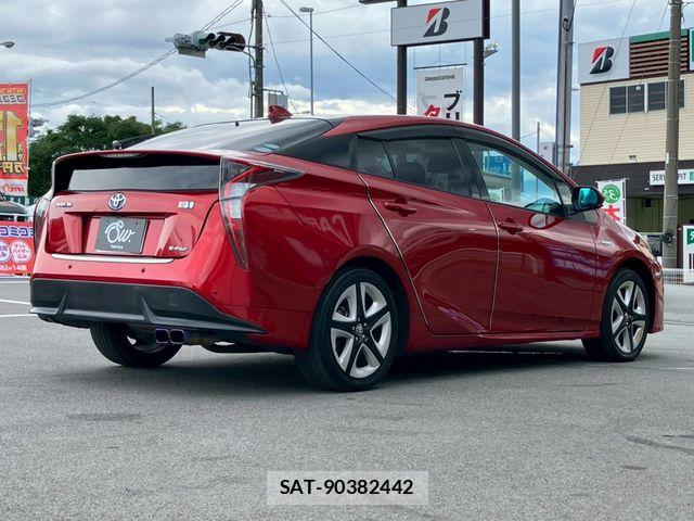 Toyota PRIUS 2016-01 7359413-4