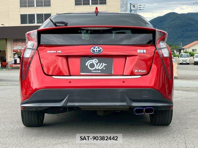 Toyota PRIUS 2016-01 7359413-5