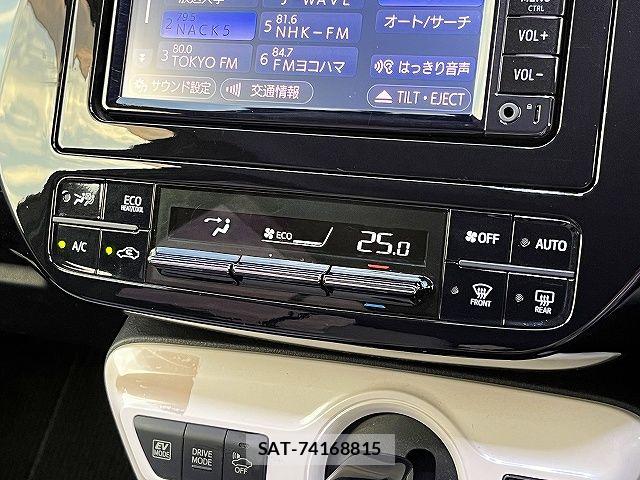Toyota PRIUS 2016-05 7359409-14