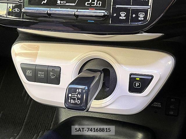 Toyota PRIUS 2016-05 7359409-19