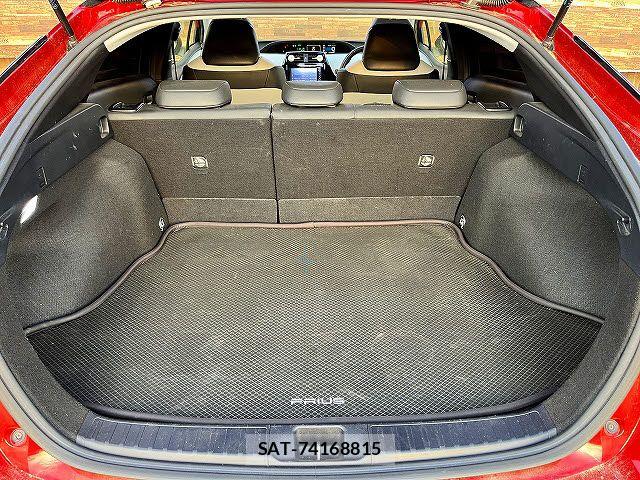 Toyota PRIUS 2016-05 7359409-20