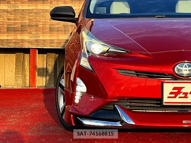 Toyota PRIUS 2016-05 7359409-24