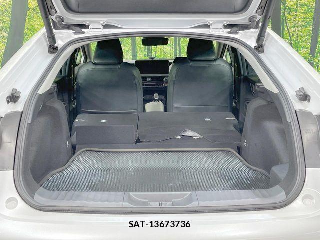 Toyota PRIUS 2023-04 7393678-10