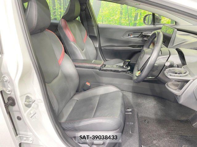 Toyota PRIUS 2023-06 7393674-9