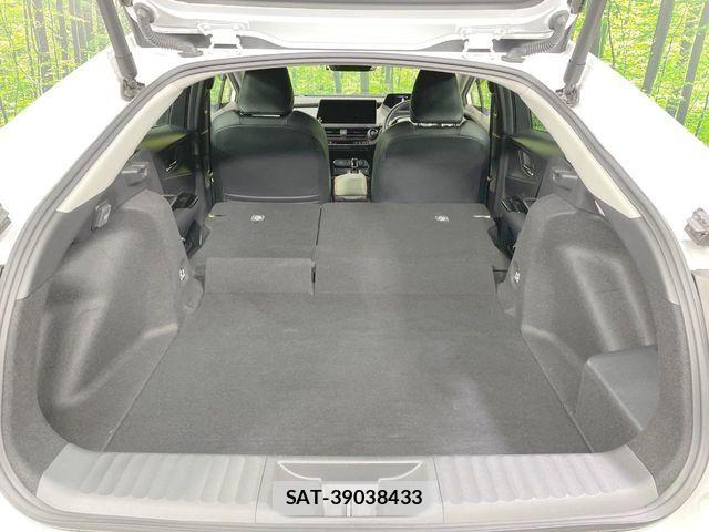 Toyota PRIUS 2023-06 7393674-11