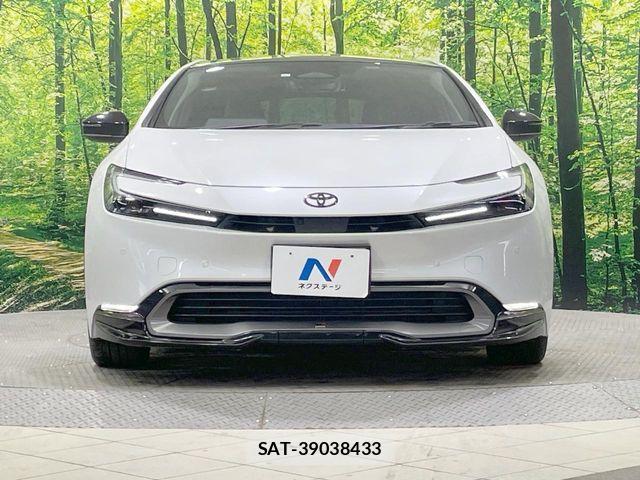 Toyota PRIUS 2023-06 7393674-15